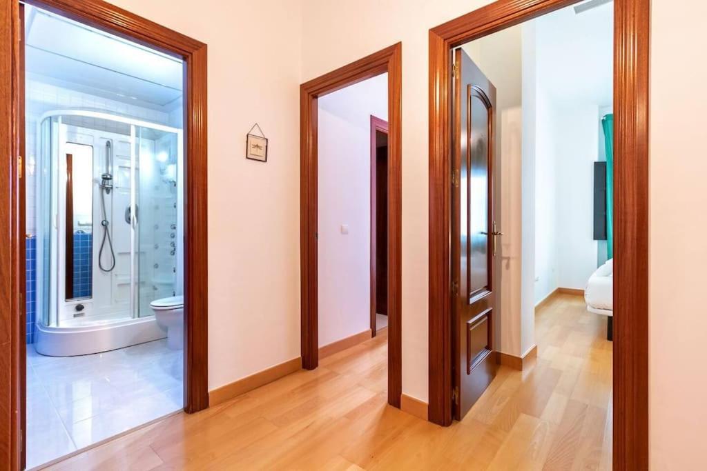 Jdcbl - Peaceful Wonderful Apartment In City Center セビリア エクステリア 写真