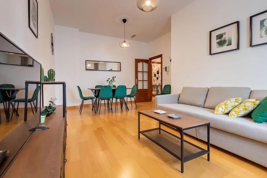 Jdcbl - Peaceful Wonderful Apartment In City Center セビリア エクステリア 写真