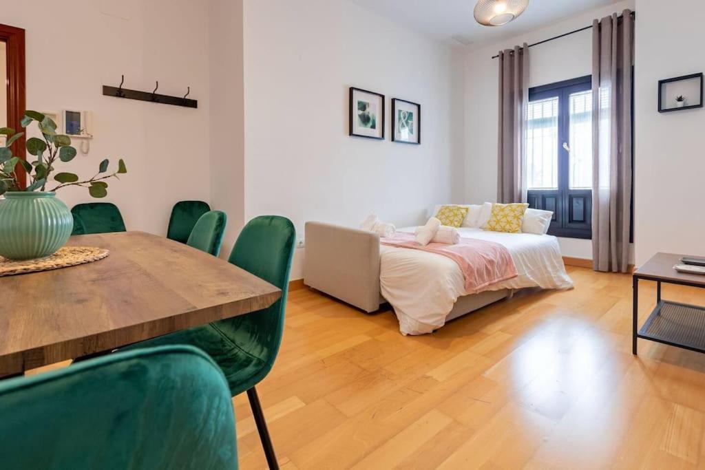 Jdcbl - Peaceful Wonderful Apartment In City Center セビリア エクステリア 写真